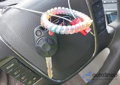 2011 Ford Taurus Se z USA, uszkodzony, nr VIN 1FAHP2DW4BG179832